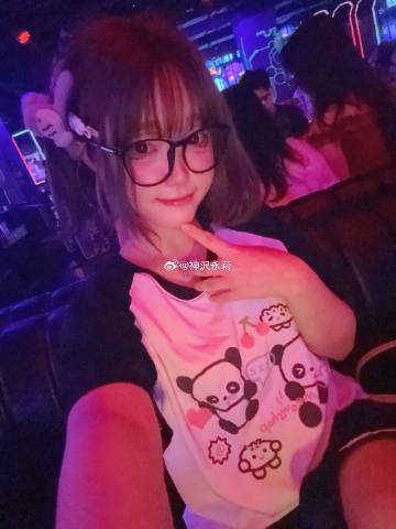 006RZihkgy1i2j9d5y3tcj30u0140tgm.jpg