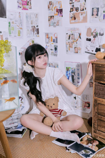 bbe760edgy1i2j29iq8w1j22gw3pcqv7.jpg